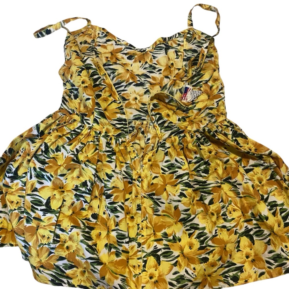 Vintage daffodil print beach dress/ swim coverup - Picture 2 of 4